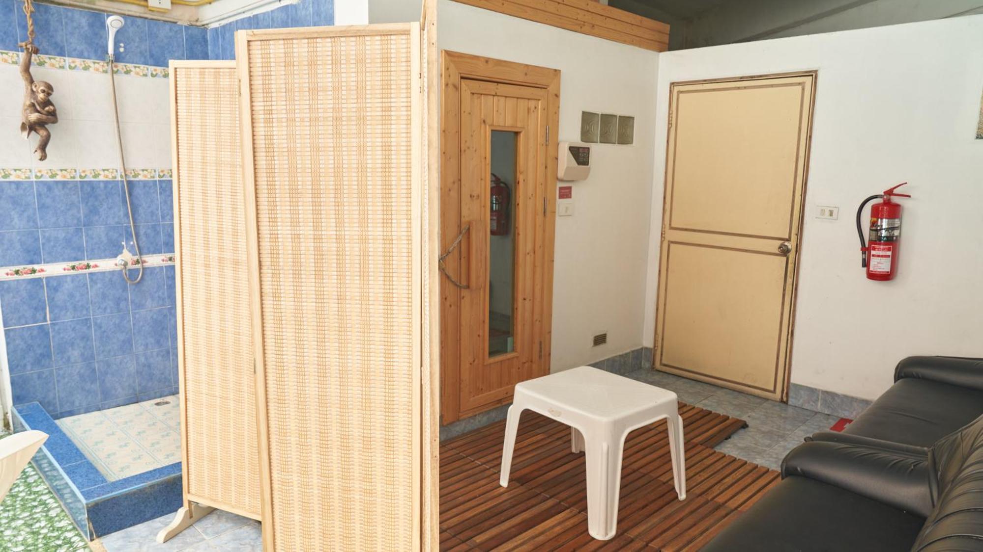 Lime Hotel Patong Dış mekan fotoğraf